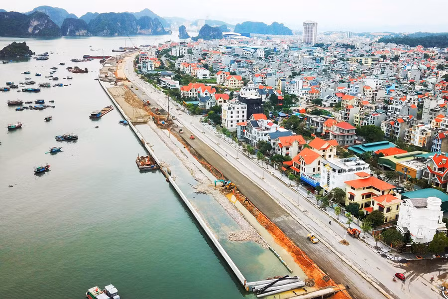 Khả năng hấp thụ vốn của thị trường TPCP trong nước còn hạn chế.