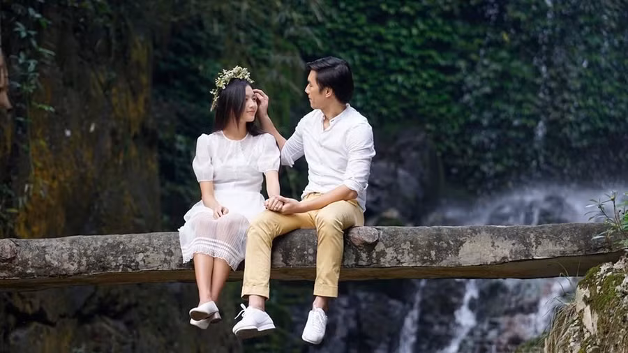 Nhân vật Thùy Chi của Bích Ngọc trong “Tình yêu và tham vọng” đầy chất thơ và đem lại sự trong trẻo lãng mạn cho phim. Ảnh chụp màn hình