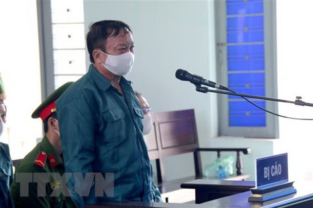 Bị cáo Trần Hoàng Khôi, nguyên Phó Chủ tịch Ủy ban Nhân dân thành phố Phan Thiết tại tòa. (Ảnh: Nguyễn Thanh/TTXVN)