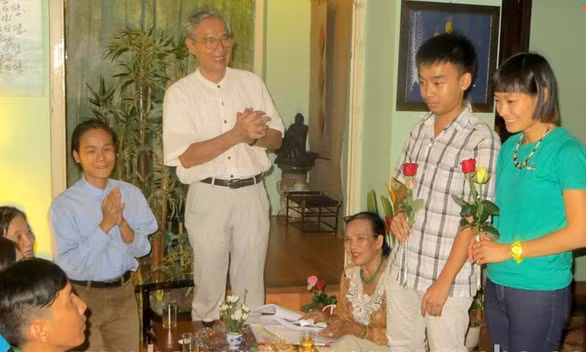 Một buổi sinh hoạt hát ca trù, hát thơ của Nhóm ca trù hát thơ Lạc Việt