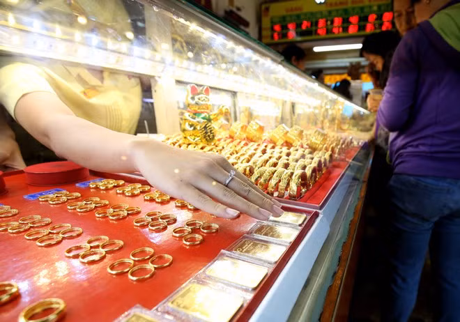  Giá vàng đã phá vỡ kỷ lục thế giới - Ảnh: Đ.Ngọc Thạch