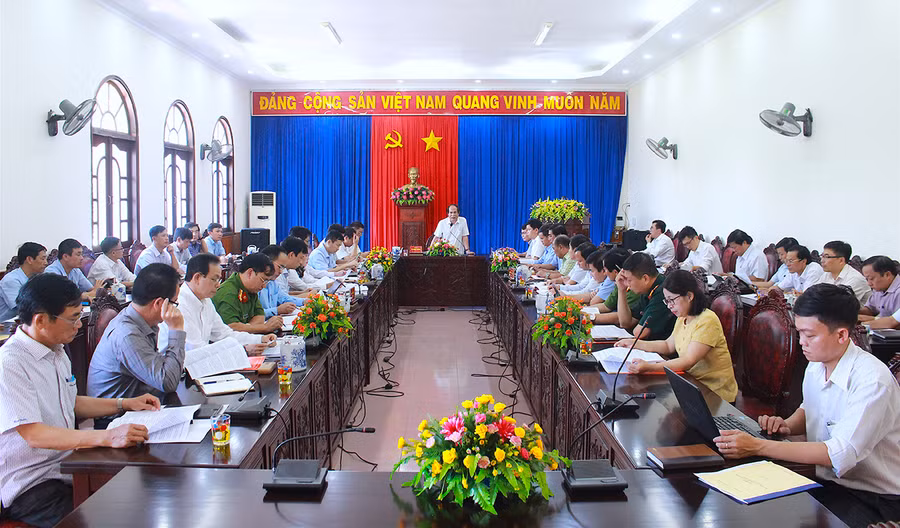  Quang cảnh buổi làm việc. Ảnh: H.T