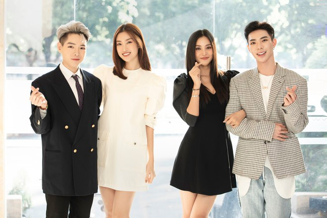 Dàn hoa hậu đình đám cùng các nghệ sĩ chia sẻ những câu chuyện của bản thân và đưa ra quan điểm về những chủ đề nóng trong xã hội ẢNH: BTC