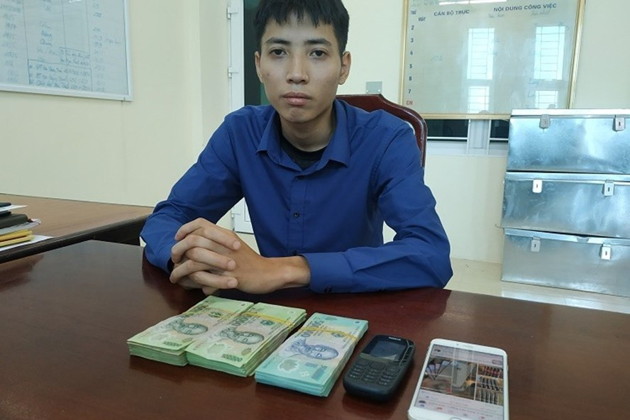 Đối tượng Hà Việt Hoàng trong vụ lừa đảo chiếm đoạt tài sản qua mạng xã hội ở Vĩnh Phúc. Ảnh: Công an Vĩnh Phúc  Đối tượng Hà Việt Hoàng trong vụ lừa đảo chiếm đoạt tài sản qua mạng xã hội ở Vĩnh Phúc. Ảnh: Công an Vĩnh Phúc
