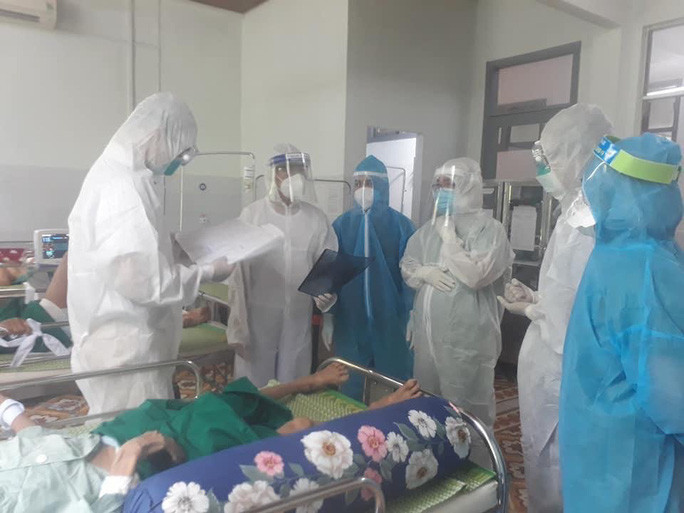 Các bác sĩ Bệnh viện Bạch Mai, Chợ Rẫy hỗ trợ Đà Nẵng điều trị bệnh nhân Covid-19 - Ảnh: Bác sĩ cung cấp
