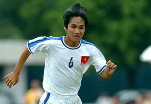 Huỳnh Quốc Anh trong màu áo ĐT Việt Nam.