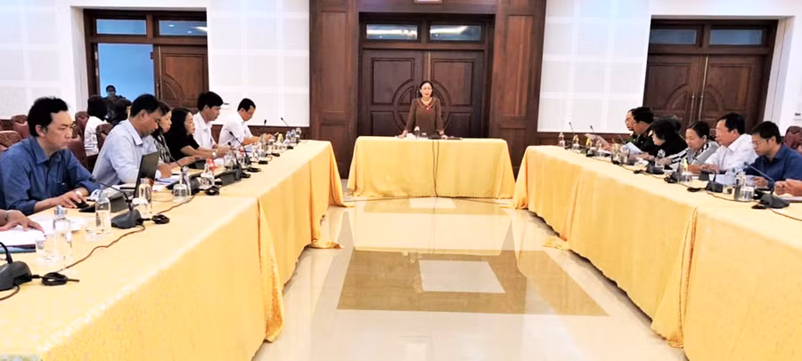  Họp Ban tổ chức Đại hội Thi đua yêu nước tỉnh Gia Lai lần thứ X. Ảnh: Đinh Yến