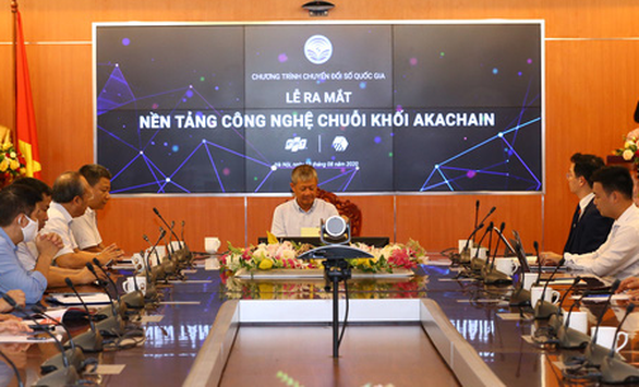 Nền tảng công nghệ chuỗi khối akaChain là một nền tảng giúp các doanh nghiệp thuộc nhiều ngành nghề tối ưu vận hành, nâng cao trải nghiệm khách hàng và tìm kiếm cơ hội kinh doanh mới - Ảnh: PHẠM PHONG