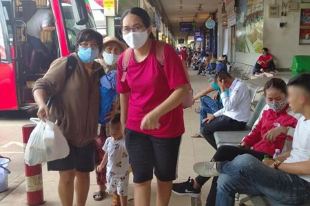 Những việc làm hết sức đơn giản như rửa tay thường xuyên, đeo khẩu trang, không tụ tập đông người nhưng lại đem lại những kết quả không ngờ. Ảnh: Chân Phúc Những việc làm hết sức đơn giản như rửa tay thường xuyên, đeo khẩu trang, không tụ tập đông người nhưng lại đem lại những kết quả không ngờ. Ảnh: Chân Phúc