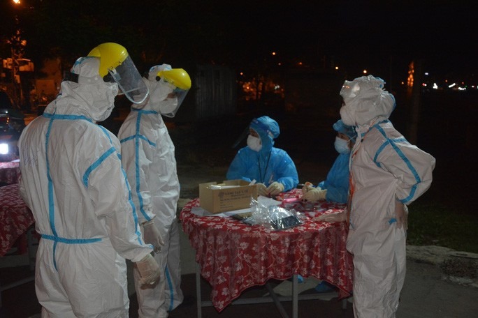  Đà Nẵng lấy mẫu xét nghiệm tại các chợ trên địa bàn