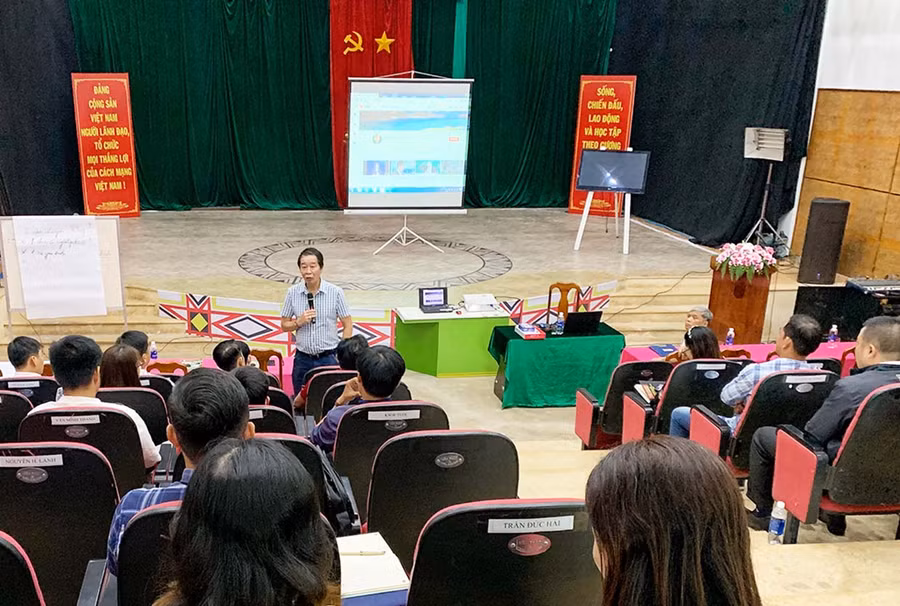  Quang cảnh lớp tập huấn. Ảnh: Hoàng Ngọc