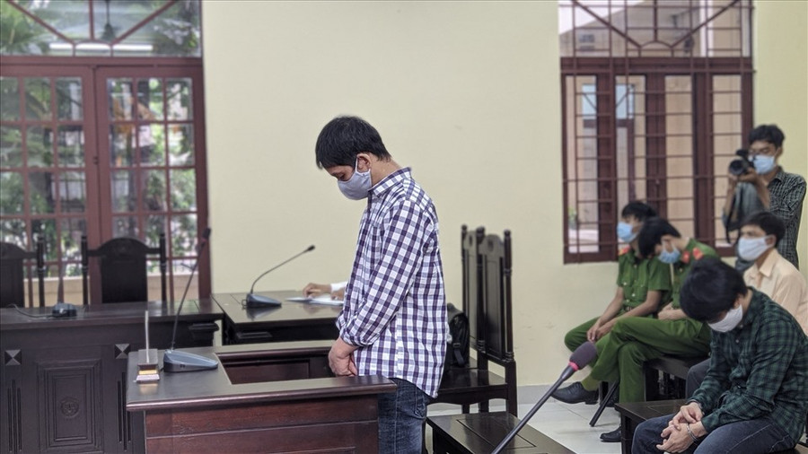 Bị cáo tại phiên tòa. Anh: Anh Tú  Bị cáo tại phiên tòa. Anh: Anh Tú