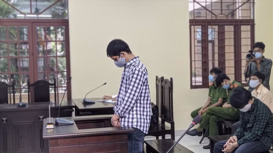 Bị cáo tại phiên tòa. Anh: Anh Tú Bị cáo tại phiên tòa. Anh: Anh Tú