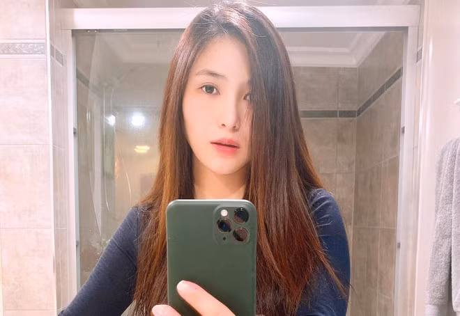 Hương Tràm xuất hiện với diện mạo gầy gò, tiết lộ 3 tháng chưa cắt tóc ẢNH: FBNV