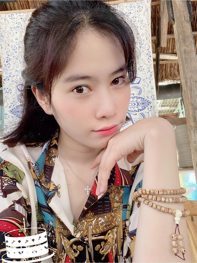 Nam Em cho biết cô không còn hoạt động nghệ thuật nhiều mà dành thời gian suy ngẫm lại bản thân ẢNH: FBNV