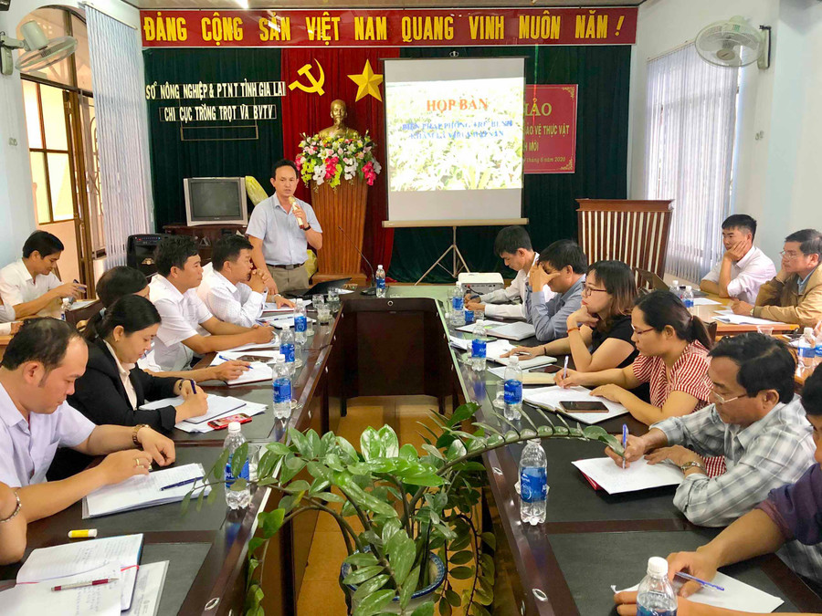 Ông Đoàn Ngọc Có-Phó Giám đốc Sở Nông nghiệp và PTNT phát biểu tại hội nghị. Ảnh: Lê Nam 