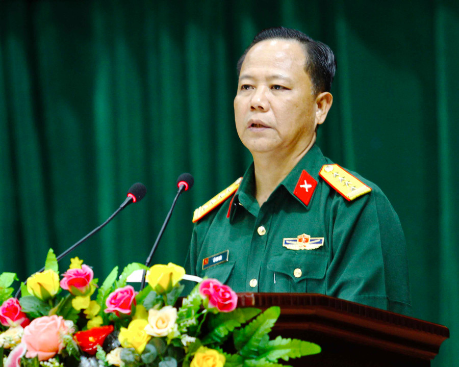 Đại tá Lê Kim Giàu phát biểu tại Hội nghị. Ảnh: Văn Ngọc