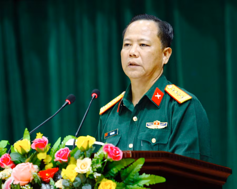 Đại tá Lê Kim Giàu phát biểu tại Hội nghị. Ảnh: Văn Ngọc