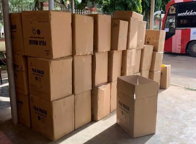 Trước đó ít ngày, lực lượng Công an thị xã Buôn Hồ cũng bắt giữ vụ vận chuyển khẩu trang số lượng lớn