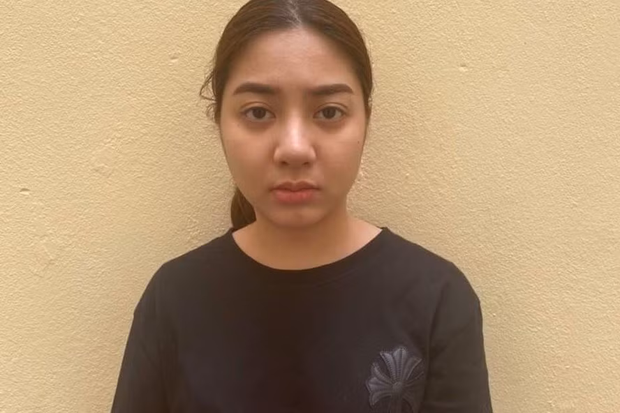  Đối tượng Nguyễn Phương Thảo khi ra đầu thú tại cơ quan công an. Ảnh: H.Trung.