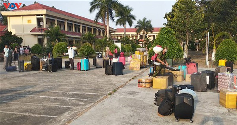 Khu cách ly tập trung người từ nước ngoài về ở tỉnh Vĩnh Long