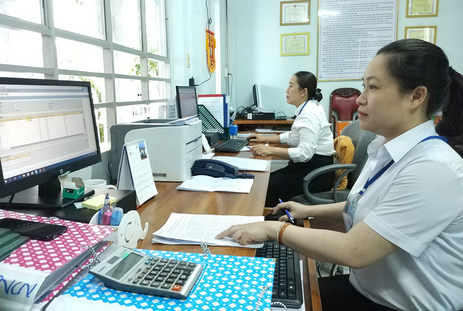 Cơ quan Thuế rà soát, phân loại làm rõ bản chất các khoản nợ để áp dụng các biện pháp thu hồi phù hợp. Ảnh: Sơn Ca  Cơ quan Thuế rà soát, phân loại làm rõ bản chất các khoản nợ để áp dụng các biện pháp thu hồi phù hợp. Ảnh: S.C