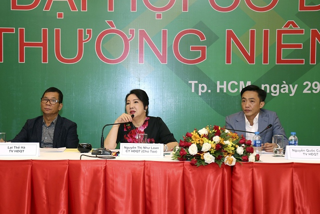 Ông Lại Thế Hà (bên trái) thay bà Nguyễn Thị Như Loan làm Chủ tịch HĐQT Quốc Cương Gia Lai từ 10/8/2020 Ông Lại Thế Hà (bên trái) thay bà Nguyễn Thị Như Loan làm Chủ tịch HĐQT Quốc Cương Gia Lai từ 10/8/2020