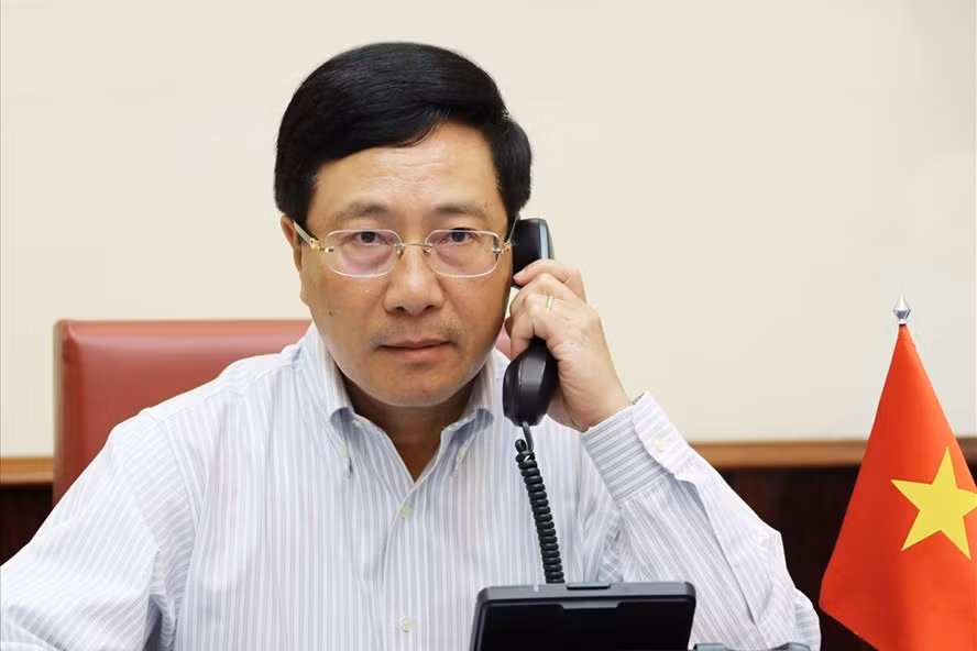 Phó Thủ tướng, Bộ trưởng Phạm Bình Minh điện đàm với Ngoại trưởng Mỹ Mike Pompeo hôm 6.8. Ảnh: Bộ Ngoại giao.