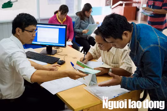 Từ năm 2021, Cán bộ, công chức, viên chức sẽ được quyền kinh doanh ngoài phạm vi công việc họ đang đảm nhận để tăng thêm thu nhập