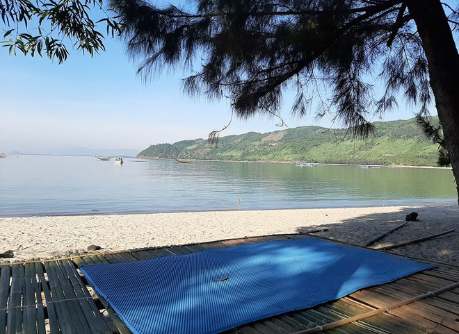 Vịnh đẹp làng Vân ẢNH: NGUYỄN THẾ THỊNH