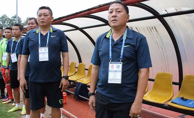 Trần Kim Đức, HLV trưởng Bình Định hồi năm 2012