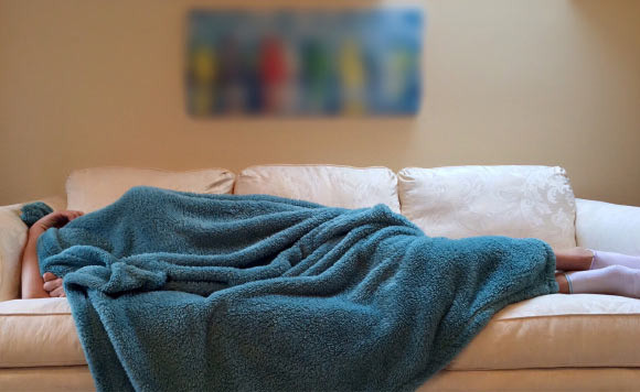 Giấc ngủ trưa thoải mái, kéo dài hàng giờ liền có thể khiến bạn... chết sớm, đặc biệt là nếu bạn là người trẻ tuổi - ảnh minh họa từ Internet