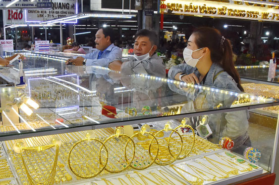 Ai có khả năng đẩy giá vàng lên cao rồi 