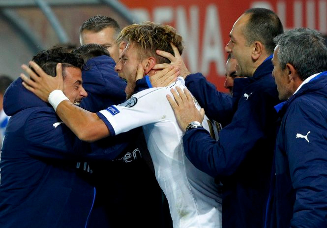 Ciro Immobile ăn mừng bàn thắng vào lưới Macedonia. Ảnh: REUTERS Ciro Immobile ăn mừng bàn thắng vào lưới Macedonia. Ảnh: REUTERS