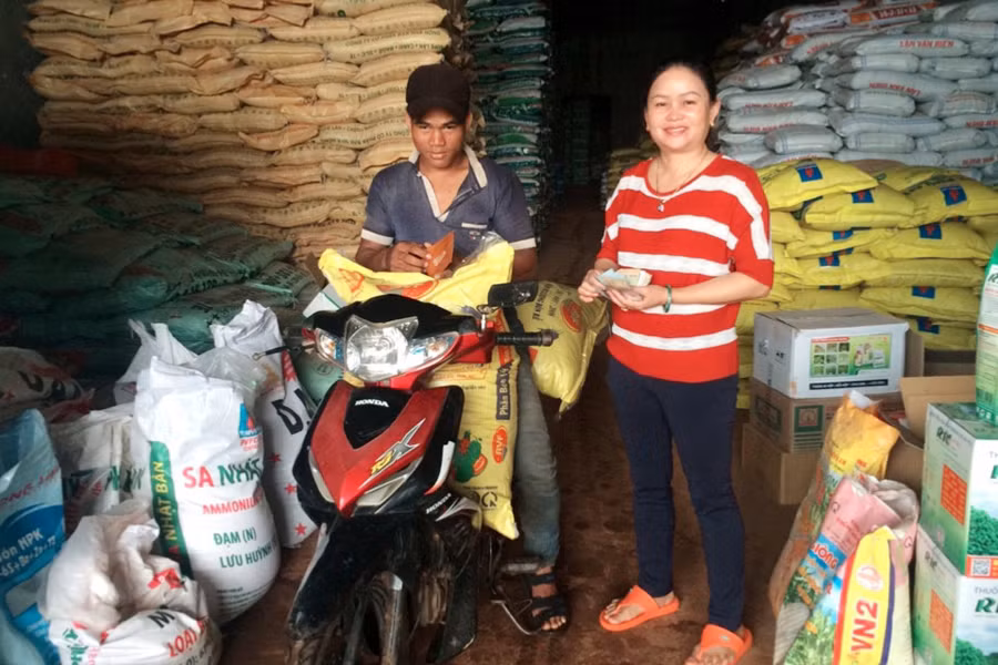 Chị Trịnh Thị Mai (thôn 7, xã Ia Blang) là một trong những điển hình làm kinh tế giỏi. Ảnh: L.H