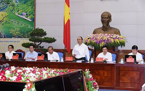 Chính phủ giải quyết công việc thông qua thảo luận và quyết nghị tại phiên họp Chính phủ. Chính phủ giải quyết công việc thông qua thảo luận và quyết nghị tại phiên họp Chính phủ.