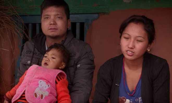 Chị Kalpena và Anh Ashish, bố mẹ của bé Chị Kalpena và Anh Ashish, bố mẹ của bé