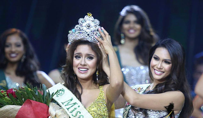 Katherine Espin lên ngôi Miss Earth 2016