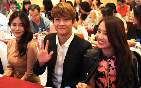 Diễn viên Kang Tae Oh cho biết, anh có rất nhiều kỷ niệm đẹp khi đến Việt Nam đóng phim. Diễn viên Kang Tae Oh cho biết, anh có rất nhiều kỷ niệm đẹp khi đến Việt Nam đóng phim.