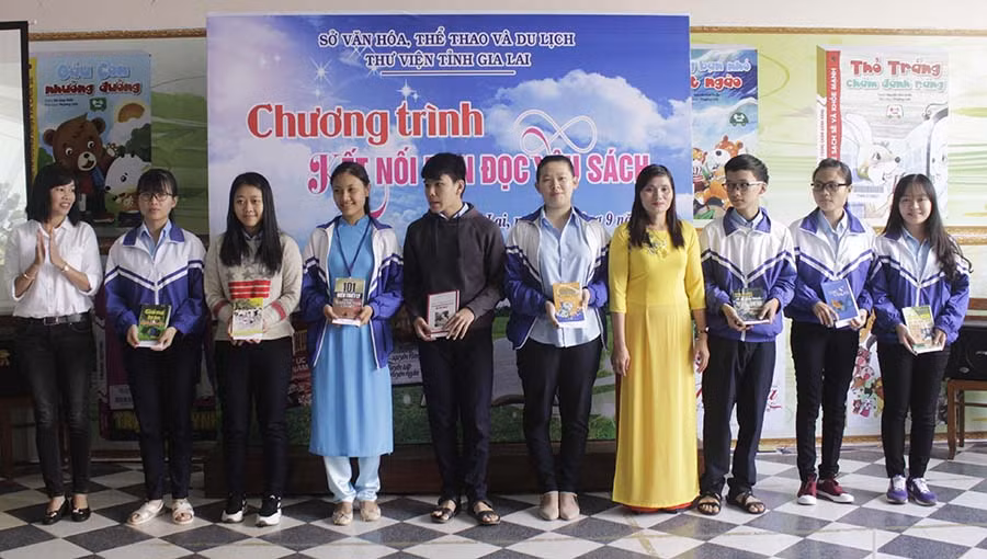  Kết nối bạn đọc yêu sách là một trong những chương trình của Thư viện tỉnh nhằm phát triển văn hóa đọc. Ảnh: Phương Vi