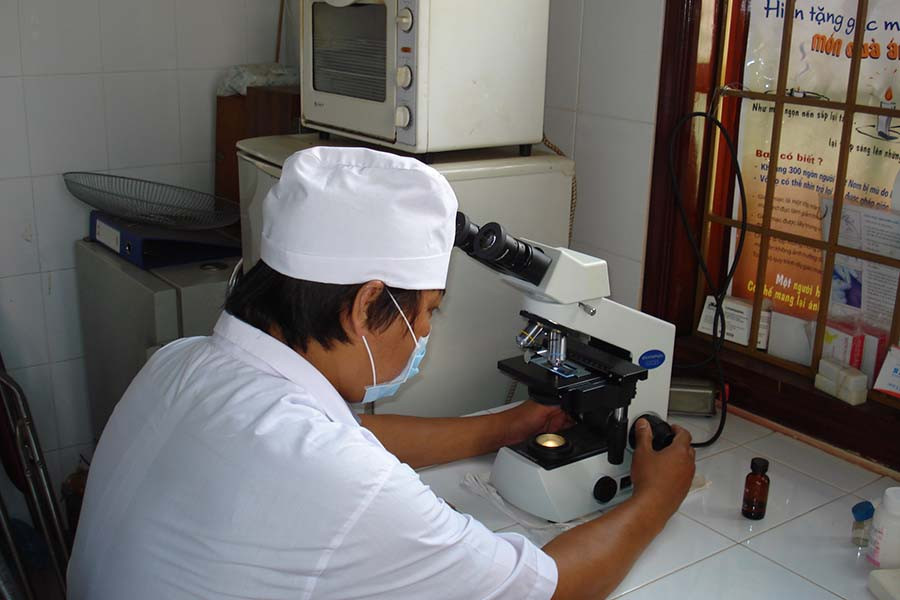 Nếu nghi ngờ mắc lao cần làm xét nghiệm để phát hiện sớm bệnh lao. Ảnh: N.N Nếu nghi ngờ mắc lao cần làm xét nghiệm để phát hiện sớm bệnh lao. Ảnh: N.N