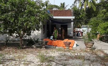 Hiện trường vụ bắt giữ người trái phép vì nghi bị tung tin ngoại tình