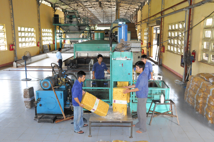 Dây chuyền chế biến mủ cao su. Dây chuyền chế biến mủ cao su.