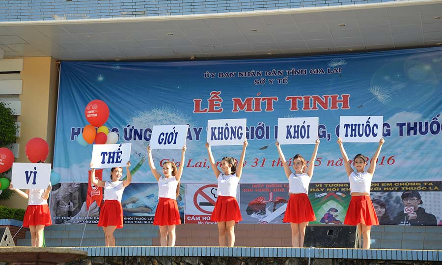  Đẩy mạnh tuyên truyền Luật Phòng-chống tác hại của thuốc lá. Ảnh: T.Đ