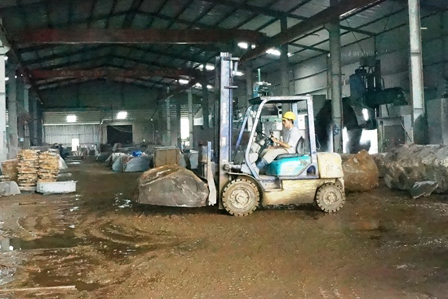 Doanh nghiệp nhỏ và vừa rất cần được hỗ trợ vốn. Ảnh: K.L Doanh nghiệp nhỏ và vừa rất cần được hỗ trợ vốn. Ảnh: K.L