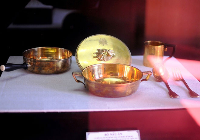 Bộ nồi nấu ăn có xuất xứ châu Âu là quà tặng ngoại giao của triều Nguyễn