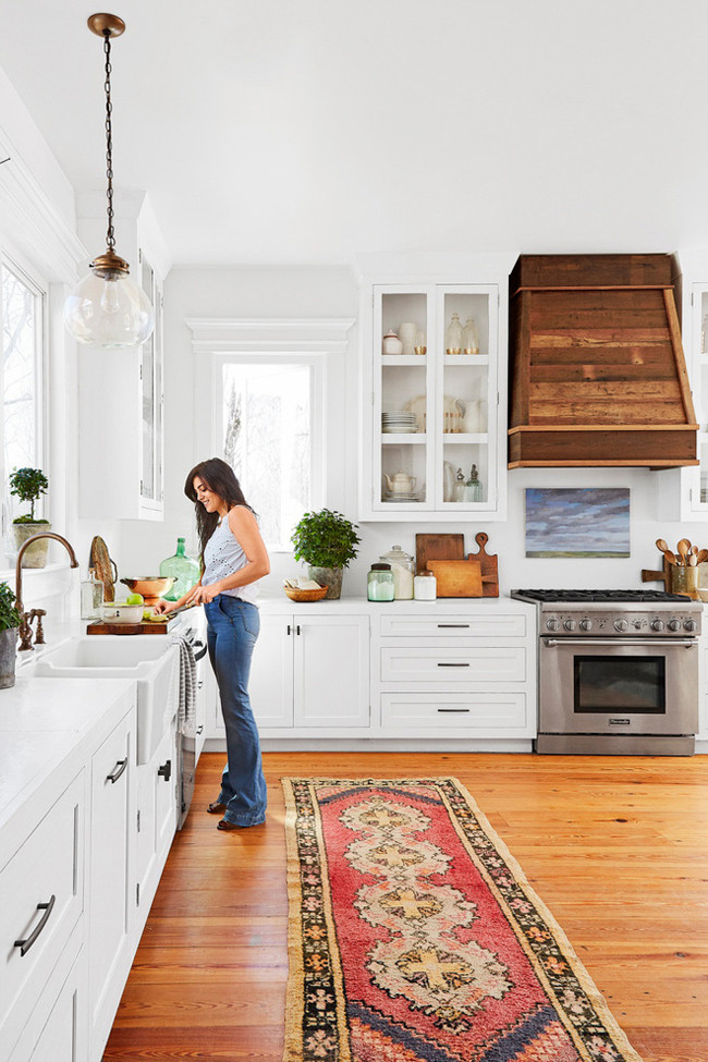 Gian bếp hiện đại và rộng rãi, đầy đủ tiện nghi. Gian bếp hiện đại và rộng rãi, đầy đủ tiện nghi.