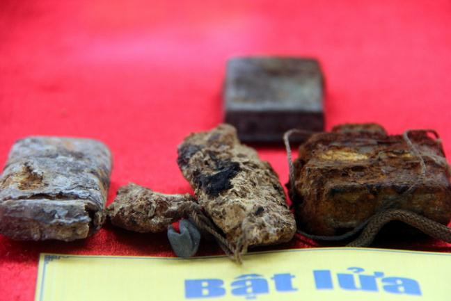 Trước đó, hồi tháng 4, sau hàng chục năm tìm kiếm không thành, bằng sự giúp đỡ của 2 cựu binh Mỹ từng tham chiến tại sân bay Biên Hòa, lực lượng tìm kiếm hài cốt liệt sĩ tỉnh Đồng Nai đã phát hiện hố chôn tập thể nằm ở phía Đông sân bay Biên Hòa. Qua xác minh từ nhiều nguồn tư liệu, Bộ Lao động, Bộ Quốc phòng và tỉnh Đồng Nai đã xác định được thân nhân của 66 trong 72 liệt sĩ, đến từ 23 tỉnh thành, chủ yếu ở phía Bắc.