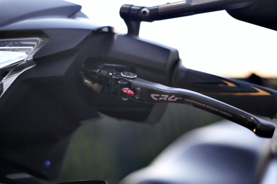  Tay côn hiệu CRG Carbon.