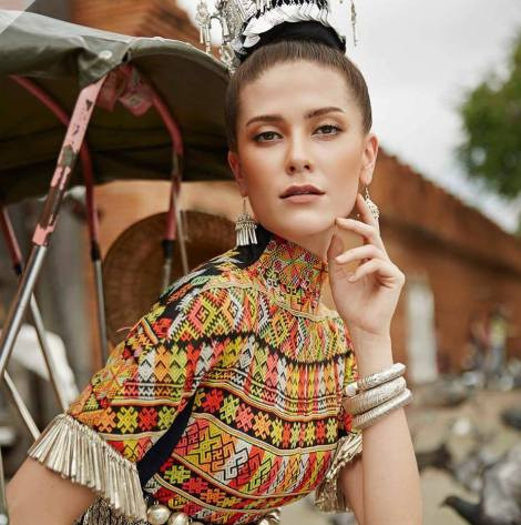 Vẻ đẹp lai của Maria